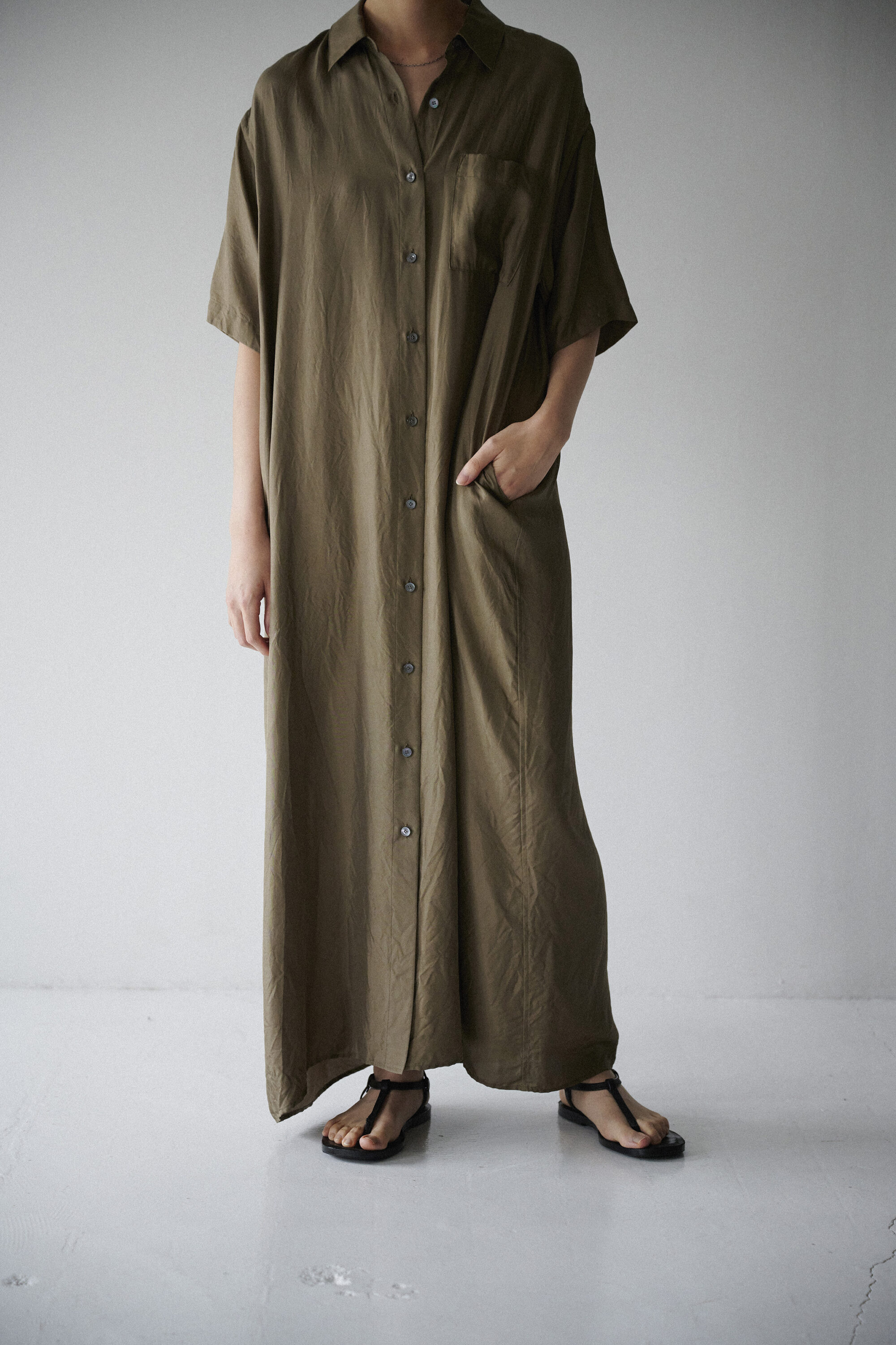 wirrow】SILK HALF SLEEVE SHIRT DRESS ofoghmaaden.com